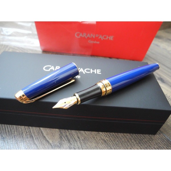 CARAN d'ACHE LEMAN Sapphire Blue GOLD TRIM LE MAN LACQUER 18K FOUNTAIN PEN NEW