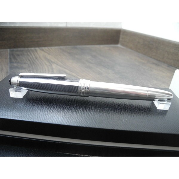 MONTBLANC 146 SOLITAIRE LEGRAND SILVER FIBRE Guilloche CARBON FOUNTAIN PEN