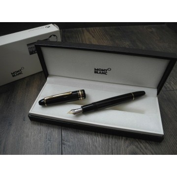 MONTBLANC MEISTERSTUCK 147 TRAVELLER 14K GOLD M nib FOUNTAIN PEN