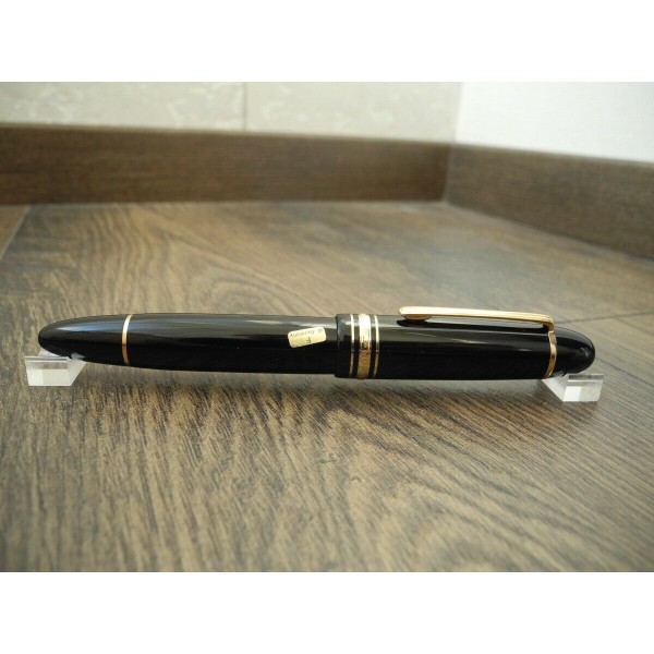 MONTBLANC 149 W.Germany EBONITE FEEDER Two Tone 18K GOLD F nib FOUNTAIN PEN