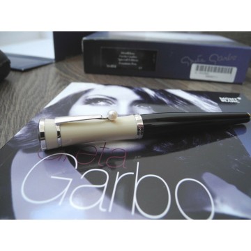 MONTBLANC GRETA GARBO SPECIAL EDITION 18K GOLD EF AKOYA FOUNTAIN PEN SET NEW NOS