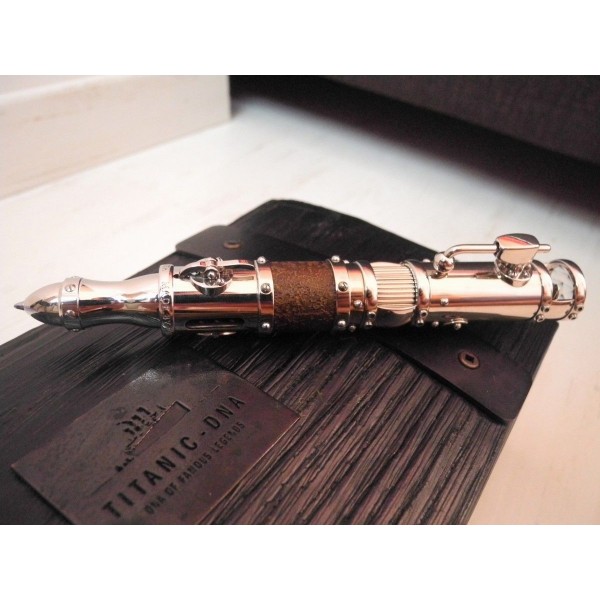 ROMAIN JEROME TITANIC DNA PEN